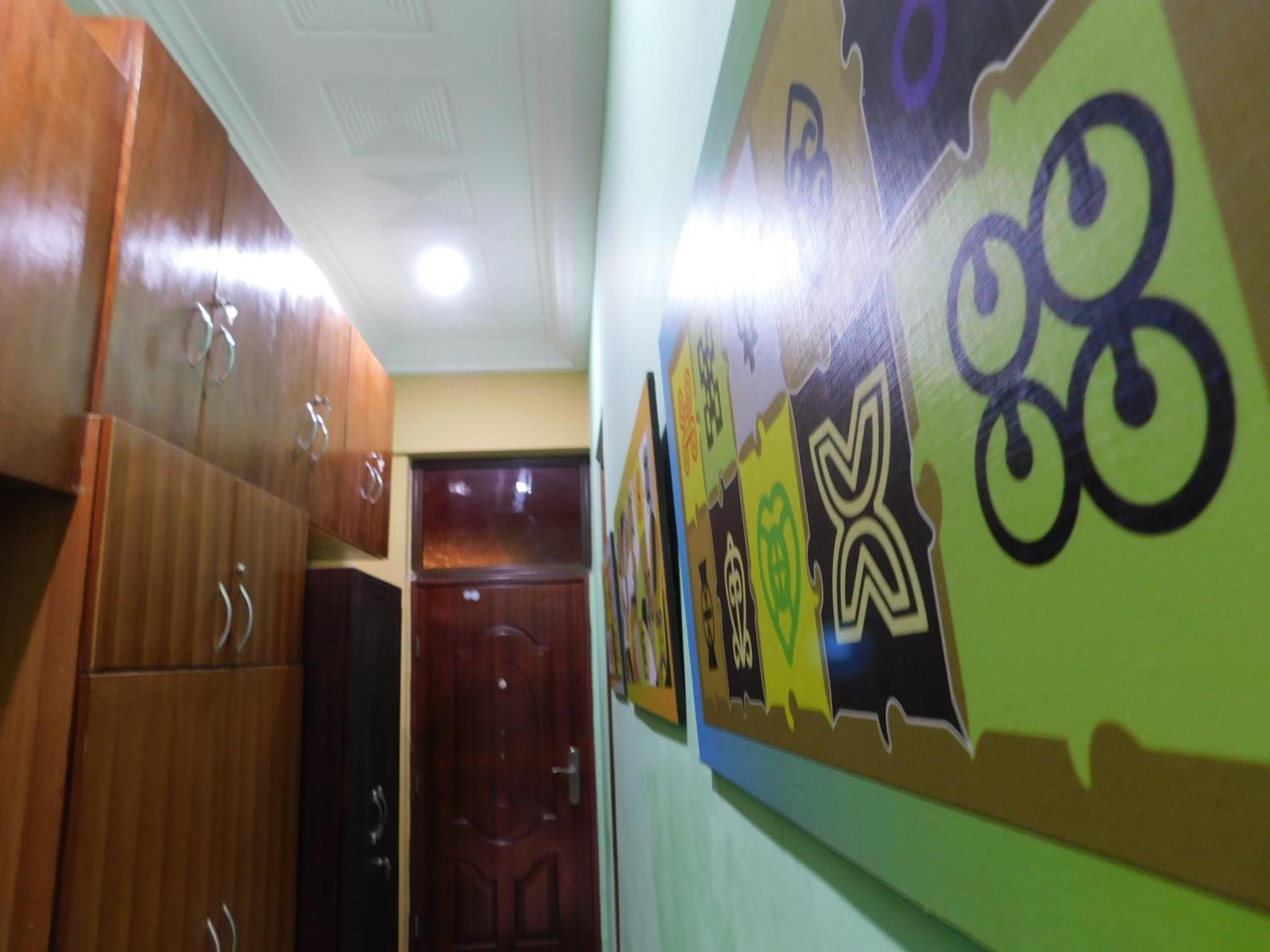 Jesiwa B'S Little Palace Accra Extérieur photo
