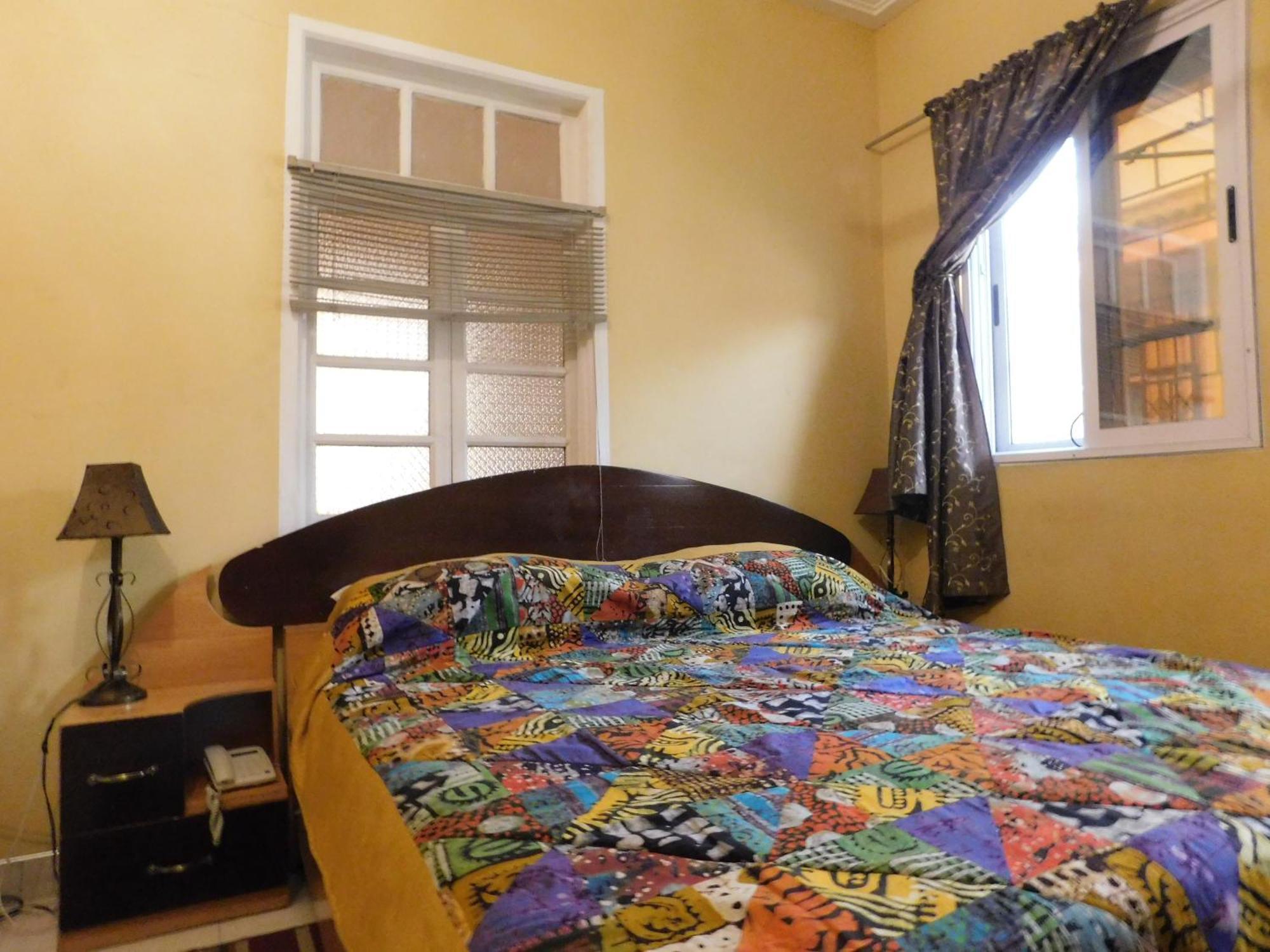 Jesiwa B'S Little Palace Accra Extérieur photo