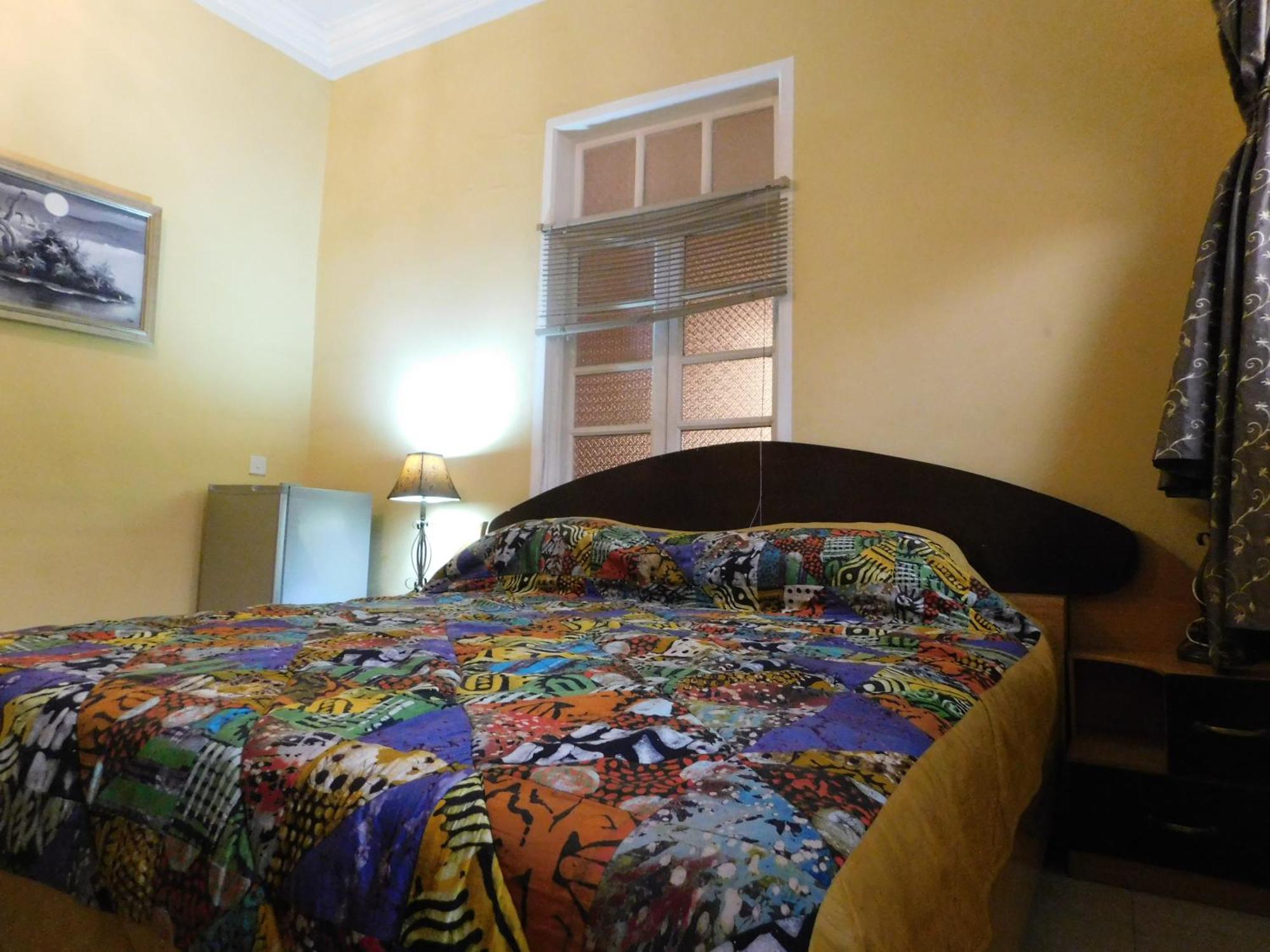 Jesiwa B'S Little Palace Accra Extérieur photo